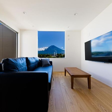 Вилла Frame View Mt.Fuji -East- Фудзикавагутико Экстерьер фото